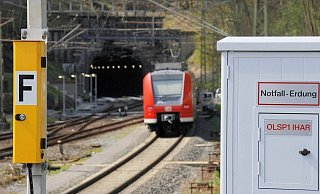 Im Rehbergtunnel ist eine Oberleitung gerissen - das sorgt derzeit für Probleme im Zugverkehr. - DB Systel GmbH (Archivbild) Im Rehbergtunnel ist eine Oberleitung gerissen - das sorgt derzeit für Probleme im Zugverkehr. - DB Systel GmbH (Archivbild)