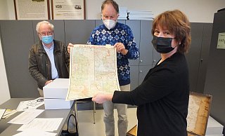 Gefunden wurde auch eine Landkarte aus dem Jahr 1916 mit dem Titel „ Der Krieg gegen Russland". - Karl-Heinz Tiemeier Gefunden wurde auch eine Landkarte aus dem Jahr 1916 mit dem Titel „ Der Krieg gegen Russland". - Karl-Heinz Tiemeier