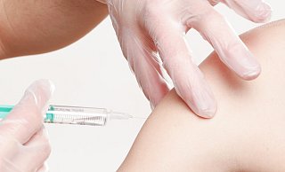 Die Zustimmung für eine Impfung gegen das Coronavirus hat zuletzt zugenommen. Doch viele stehen dem Thema noch skeptisch gegenüber - mit Argumenten, die sich in der Geschichte zurückverfolgen lassen. - Symbolbild: Pixabay Die Zustimmung für eine Impfung gegen das Coronavirus hat zuletzt zugenommen. Doch viele stehen dem Thema noch skeptisch gegenüber - mit Argumenten, die sich in der Geschichte zurückverfolgen lassen. - Symbolbild: Pixabay