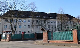 In den Mannschaftsgebäuden der Dempsey-Kaserne an der Husarenstraße könnten Wohnungen entstehen. - Holger Kosbab In den Mannschaftsgebäuden der Dempsey-Kaserne an der Husarenstraße könnten Wohnungen entstehen. - Holger Kosbab
