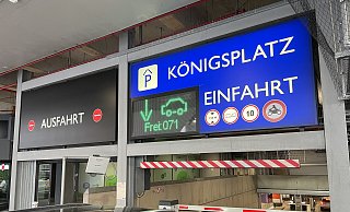 Die bisherige Technik mit Schranken beim Ein- und Ausfahren in die Tiefgarage Königsplatz wird umgestellt. - Holger Kosbab Die bisherige Technik mit Schranken beim Ein- und Ausfahren in die Tiefgarage Königsplatz wird umgestellt. - Holger Kosbab