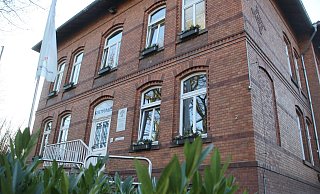 Wer übernimmt den Chefsessel im Rathaus Rödinghausen? Diese Frage wird sich bei der Kommunalwahl im September entscheiden. - Florian Weyand Wer übernimmt den Chefsessel im Rathaus Rödinghausen? Diese Frage wird sich bei der Kommunalwahl im September entscheiden. - Florian Weyand