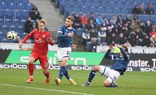Marius Wörl (r.) erzielt in dieser Szene den 1:1-Ausgleichstreffer für den DSC Arminia. - Oliver Krato Marius Wörl (r.) erzielt in dieser Szene den 1:1-Ausgleichstreffer für den DSC Arminia. - Oliver Krato