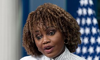 Das Weiße Haus hält die jüngsten Äußerungen von Donald Trump über Migranten für gefährlich. (Archivbild) - Manuel Balce Ceneta/AP/dpa Das Weiße Haus hält die jüngsten Äußerungen von Donald Trump über Migranten für gefährlich. (Archivbild) - Manuel Balce Ceneta/AP/dpa