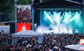 Volles Haus auf dem Kesselbrink am Mittwochabend. - Sarah Jonek Volles Haus auf dem Kesselbrink am Mittwochabend. - Sarah Jonek