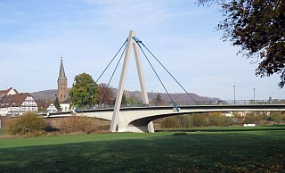 So soll sie aussehen, wenn sie fertig ist: die Weserbrücke Höxter. - Visualisierung: Straßen NRW So soll sie aussehen, wenn sie fertig ist: die Weserbrücke Höxter. - Visualisierung: Straßen NRW