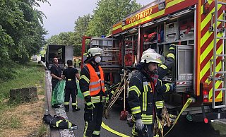 Feuerwehreinsatz auf der A2 in Bielefeld. - Charlotte Mahncke Feuerwehreinsatz auf der A2 in Bielefeld. - Charlotte Mahncke