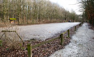 Rund 90.000 Besucher hatte der Tierpark 2019. Entsprechend hoch ist der Parkdruck an der Stadtholzstraße. - Ralf Bittner Rund 90.000 Besucher hatte der Tierpark 2019. Entsprechend hoch ist der Parkdruck an der Stadtholzstraße. - Ralf Bittner