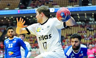 Handball-WM-Spiel Deutschland gegen Tunesien: Lukas Zerbe wirft aufs Tor. - Soeren Stache/dpa Handball-WM-Spiel Deutschland gegen Tunesien: Lukas Zerbe wirft aufs Tor. - Soeren Stache/dpa