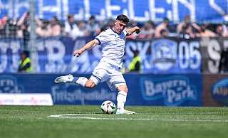 Stefano Russo ist absoluter Leistungsträger bei Arminia Bielefeld. Nun hat er seinen Vertrag verlängert. - Teresa Kroeger/RHR-FOTO Stefano Russo ist absoluter Leistungsträger bei Arminia Bielefeld. Nun hat er seinen Vertrag verlängert. - Teresa Kroeger/RHR-FOTO
