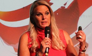 Für Silke Müller überwiegen die Vorteile eines Smartphone-Verbots - Klaus Frensing Für Silke Müller überwiegen die Vorteile eines Smartphone-Verbots - Klaus Frensing