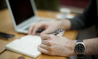 Die Sozialdemokraten arbeiten aktuell von zuhause aus und haben dabei die Zeit, sprich: den Wahltermin, im Blick. - Pixabay (Themenbild) Die Sozialdemokraten arbeiten aktuell von zuhause aus und haben dabei die Zeit, sprich: den Wahltermin, im Blick. - Pixabay (Themenbild)