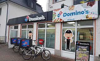 Die Gastronomie-Kette Dominos hat bereits eine Filiale an der Rathenaustraße. Diese soll auch weiter geöffnet bleiben. - Viktoria Bartsch Die Gastronomie-Kette Dominos hat bereits eine Filiale an der Rathenaustraße. Diese soll auch weiter geöffnet bleiben. - Viktoria Bartsch