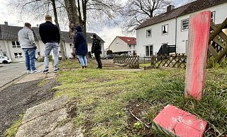 Anwohner warten vergebens auf Besuch vom Amt. - Stefan Becker Anwohner warten vergebens auf Besuch vom Amt. - Stefan Becker
