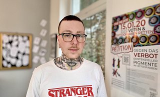"Das Verbot muss auf jeden Fall verhindert werden." Julius Nienstedt (25) tätowiert seit 5 Jahren in seinem Studio "Golden Era Tattoo". - Stefan Becker "Das Verbot muss auf jeden Fall verhindert werden." Julius Nienstedt (25) tätowiert seit 5 Jahren in seinem Studio "Golden Era Tattoo". - Stefan Becker