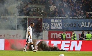 Marschiert mit Bielefeld in Richtung 3. Liga: Arminia-Ikone Fabian Klos. - Jörg Halisch/dpa Marschiert mit Bielefeld in Richtung 3. Liga: Arminia-Ikone Fabian Klos. - Jörg Halisch/dpa