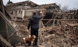 Ein durch einen russischen Raketenangriff zerstörtes Industriegebäude in Sloviansk. - Efrem Lukatsky/AP/dpa Ein durch einen russischen Raketenangriff zerstörtes Industriegebäude in Sloviansk. - Efrem Lukatsky/AP/dpa