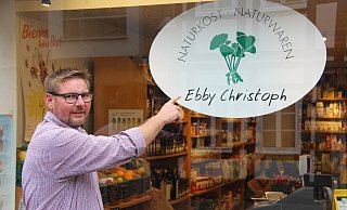 Im Bioladen "Ebby Christoph" in der Höxteraner Grubestraße und weiteren Läden der Kreissstadt liegen ab Donnerstag die Unterschriftenlisten aus. - Alexander Graßhoff Im Bioladen "Ebby Christoph" in der Höxteraner Grubestraße und weiteren Läden der Kreissstadt liegen ab Donnerstag die Unterschriftenlisten aus. - Alexander Graßhoff