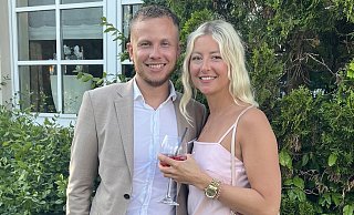 Michelle und Philip Frerk aus Gütersloh wagen das Abenteuer Auswanderung. Sie zieht es nach Zypern, obwohl sie dort noch nie zuvor waren. - Privat Michelle und Philip Frerk aus Gütersloh wagen das Abenteuer Auswanderung. Sie zieht es nach Zypern, obwohl sie dort noch nie zuvor waren. - Privat