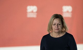 Nancy Faeser (SPD): «Unser Rechtsstaat darf nicht von innen heraus sabotiert werden können.» - Hannes P. Albert/dpa Nancy Faeser (SPD): «Unser Rechtsstaat darf nicht von innen heraus sabotiert werden können.» - Hannes P. Albert/dpa