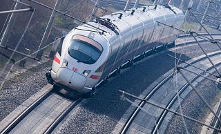 Die Deutsche Bahn erhöht zum 1. Dezember ihre Preise. - Julian Stratenschulte/dpa Die Deutsche Bahn erhöht zum 1. Dezember ihre Preise. - Julian Stratenschulte/dpa