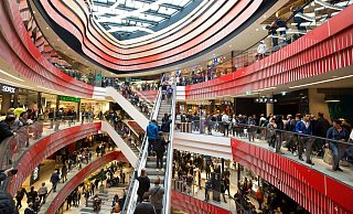 Im Loom gibt es jetzt ein neues Gastro-Angebot - und zwar ein asiatisches. - Oliver Krato (Archiv) Im Loom gibt es jetzt ein neues Gastro-Angebot - und zwar ein asiatisches. - Oliver Krato (Archiv)