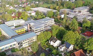 Ein Blick von oben auf das Schulzentrum Höxter. - Thomas Kube Ein Blick von oben auf das Schulzentrum Höxter. - Thomas Kube