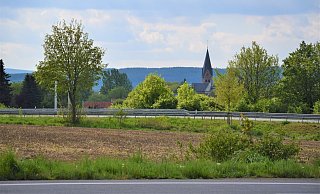 Am Ortseingang von Steinheim entsteht die Blühwiese. - UWG Am Ortseingang von Steinheim entsteht die Blühwiese. - UWG