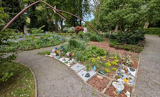 Vorbild Minden: Dort auf dem Nordfriedhof gibt es bereits eine Grabfläche für Sternenkinder. - Volker Knickmeyer Vorbild Minden: Dort auf dem Nordfriedhof gibt es bereits eine Grabfläche für Sternenkinder. - Volker Knickmeyer