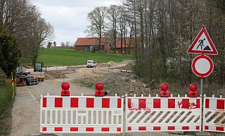 Die Baustelle B 61 Mindener Straße / Kolblenzer Straße sieht an der Ortsgrenze Herford/Löhne noch nach viel Arbeit aus. - Frank-Michael Kiel-Steinkamp Die Baustelle B 61 Mindener Straße / Kolblenzer Straße sieht an der Ortsgrenze Herford/Löhne noch nach viel Arbeit aus. - Frank-Michael Kiel-Steinkamp