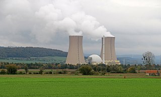 Das Kraftwerk Grohnde wird Ende 2021 abgeschaltet. - Stadtwerke Bielefeld Das Kraftwerk Grohnde wird Ende 2021 abgeschaltet. - Stadtwerke Bielefeld
