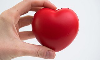 "Mein Herz gehört mir" ist das Kredo für viele, die keine Organe spenden wollen. - picture alliance "Mein Herz gehört mir" ist das Kredo für viele, die keine Organe spenden wollen. - picture alliance