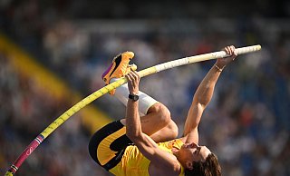 Der Überflieger der Leichtathletik: Stabhochspringer Armand Duplantis aus Schweden. - Rafal Oleksiewicz/AP/dpa Der Überflieger der Leichtathletik: Stabhochspringer Armand Duplantis aus Schweden. - Rafal Oleksiewicz/AP/dpa