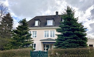 Tatort Kinderschutzhaus: Als das Treffen mit dem gemeinsamen Kind abgebrochen werden soll, rastet der Mann aus. - Jens Reichenbach Tatort Kinderschutzhaus: Als das Treffen mit dem gemeinsamen Kind abgebrochen werden soll, rastet der Mann aus. - Jens Reichenbach