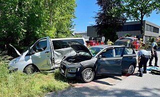 Zu dem Zusammenstoß kam es auf der Schöninger Straße in Höhe Grafhöster Weg. - Ralph Meyer Zu dem Zusammenstoß kam es auf der Schöninger Straße in Höhe Grafhöster Weg. - Ralph Meyer