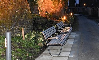 Die neue Leuchtspur durch Höxter bis zum Gelände der LGS soll nicht nur den Weg im Dunkeln sicherer machen, sondern auch Akzente setzen wie hier an der Stadtmauer. - Thomas Kube Die neue Leuchtspur durch Höxter bis zum Gelände der LGS soll nicht nur den Weg im Dunkeln sicherer machen, sondern auch Akzente setzen wie hier an der Stadtmauer. - Thomas Kube