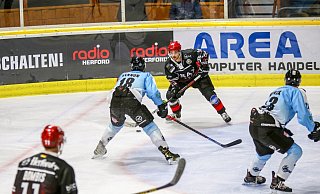 Doppelt getroffen: Marius Garten erzielte für die Herforder Ice Dragons die Treffer zum 1:0 und 3:1. Foto: Yvonne Gottschlich - Yvonne Gottschlich Doppelt getroffen: Marius Garten erzielte für die Herforder Ice Dragons die Treffer zum 1:0 und 3:1. Foto: Yvonne Gottschlich - Yvonne Gottschlich