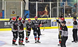 Die Herforder Ice Dragons haben in Krefeld den zweiten Sieg in Folge perfekt gemacht. - Yvonne Gottschlich Die Herforder Ice Dragons haben in Krefeld den zweiten Sieg in Folge perfekt gemacht. - Yvonne Gottschlich