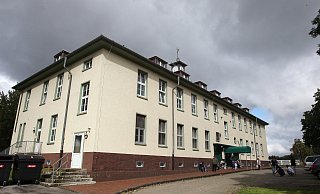 In der früheren Harewood-Kaserne sind derzeit 314 Flüchtlinge untergebracht. - Frank-Michael Kiel-Steinkamp In der früheren Harewood-Kaserne sind derzeit 314 Flüchtlinge untergebracht. - Frank-Michael Kiel-Steinkamp