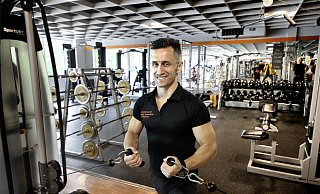 Der Kampfsportler Harun Özdemir beim Training im Studio 84 an der Kahlertstraße in Gütersloh. - Andreas Frücht Der Kampfsportler Harun Özdemir beim Training im Studio 84 an der Kahlertstraße in Gütersloh. - Andreas Frücht