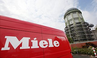 Beim Unternehmen Miele sind derzeit Werkferien. Von hier könnten die rätselhaften Geräusche nicht kommen. - Patrick Menzel Beim Unternehmen Miele sind derzeit Werkferien. Von hier könnten die rätselhaften Geräusche nicht kommen. - Patrick Menzel