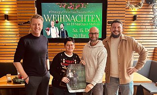 Markus Finger (v. l.), Gabi Lallensack, Marcus Stiera und Jan Herrfurth freuen sich auf die Party in den Bürgerstuben. - Veranstalter Markus Finger (v. l.), Gabi Lallensack, Marcus Stiera und Jan Herrfurth freuen sich auf die Party in den Bürgerstuben. - Veranstalter