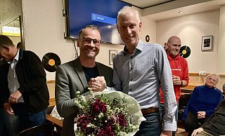 Wechsel an der Rathaus-Spitze: Das höchste Verwaltungsamt der Stadt Lübbecke bleibt in der Hand der Sozialdemokraten. Amtsinhaber Frank Haberbosch (r.) ist sicher, dass Philipp Knappmeyer (l.) der Richtige für das Amt des Bürgermeisters ist.?Foto: Heike von Schulz - Heike von Schulz Wechsel an der Rathaus-Spitze: Das höchste Verwaltungsamt der Stadt Lübbecke bleibt in der Hand der Sozialdemokraten. Amtsinhaber Frank Haberbosch (r.) ist sicher, dass Philipp Knappmeyer (l.) der Richtige für das Amt des Bürgermeisters ist.?Foto: Heike von Schulz - Heike von Schulz