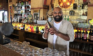 Mariadas Jeyarooban hat das "Mexim's" in Bünde übernommen. Er hat mehr als 20 Jahre Erfahrung in der Gastro-Szene. - Shannon-Lee Bendig Mariadas Jeyarooban hat das "Mexim's" in Bünde übernommen. Er hat mehr als 20 Jahre Erfahrung in der Gastro-Szene. - Shannon-Lee Bendig