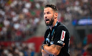Magdeburgs Trainer Bennet Wiegert hat Kritik an der zu kurzen Pause nach den Olympischen Spielen geäußert. - Marco Wolf/dpa Magdeburgs Trainer Bennet Wiegert hat Kritik an der zu kurzen Pause nach den Olympischen Spielen geäußert. - Marco Wolf/dpa