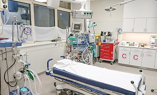 Der neue Schockraum in der Lübbecker Notaufnahme konnte rechtzeitig zu Weihnachten fertiggestellt werden. - MKK Der neue Schockraum in der Lübbecker Notaufnahme konnte rechtzeitig zu Weihnachten fertiggestellt werden. - MKK