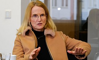 Sandra Müller-Steinhauer ist seit zwei Jahren Polizeipräsidentin in Bielefeld. Mit mehreren Maßnahmen will sie der Gewalt in der Stadt Herr werden. - Andreas Zobe Sandra Müller-Steinhauer ist seit zwei Jahren Polizeipräsidentin in Bielefeld. Mit mehreren Maßnahmen will sie der Gewalt in der Stadt Herr werden. - Andreas Zobe