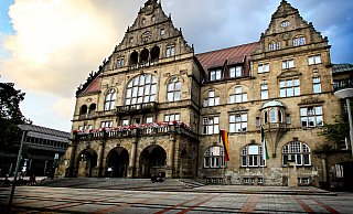 Splitterparteien erschweren das Regieren im Bielefelder Rathaus - Sarah Jonek Splitterparteien erschweren das Regieren im Bielefelder Rathaus - Sarah Jonek