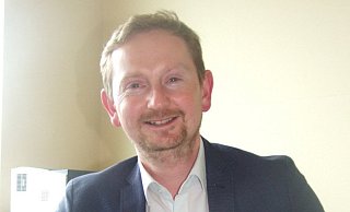 Kämmerer Björn Horstmeier konnte in der Ratssitzung keine guten Nachrichten verkünden: Die Gewerbesteuern werden aktuell um bis zu zwölf Millionen Euro geringer ausfallen als bislang angenommen. - Karsten Schulz Kämmerer Björn Horstmeier konnte in der Ratssitzung keine guten Nachrichten verkünden: Die Gewerbesteuern werden aktuell um bis zu zwölf Millionen Euro geringer ausfallen als bislang angenommen. - Karsten Schulz