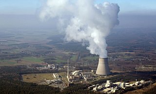 Als letzter Meiler abgeschaltet wird unter anderem spätestens am 31. Dezember das Kraftwerk Emsland. - Foto: Friso Gentsch/dpa Als letzter Meiler abgeschaltet wird unter anderem spätestens am 31. Dezember das Kraftwerk Emsland. - Foto: Friso Gentsch/dpa